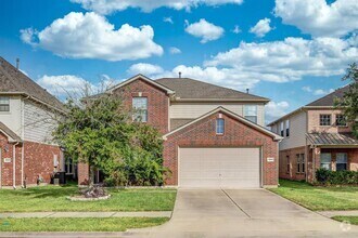 Building Photo - 25951 Ravenside Dr