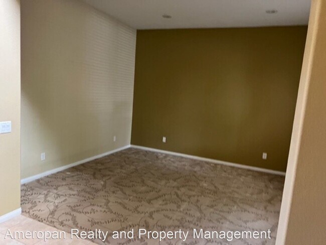 Building Photo - 3 br, 2.5 bath House - 10563 Beech Creek St