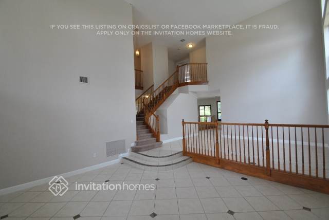 Foto del edificio - 9705 Napoli Woods Ln