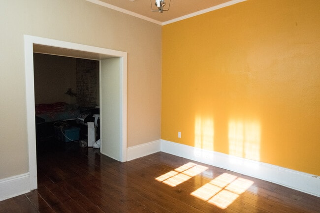 Building Photo - 1116 Mandeville St