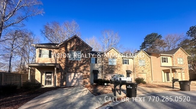 Building Photo - Beautiful 3 BD 2.5 BA Townhome MOVE in READY