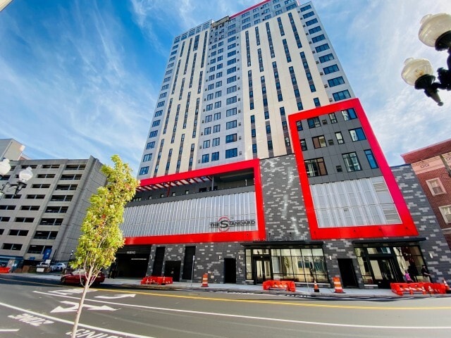 Building Photo - The Standard at New Brunswick