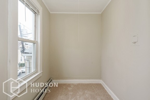 Building Photo - 31 Searing Ave
