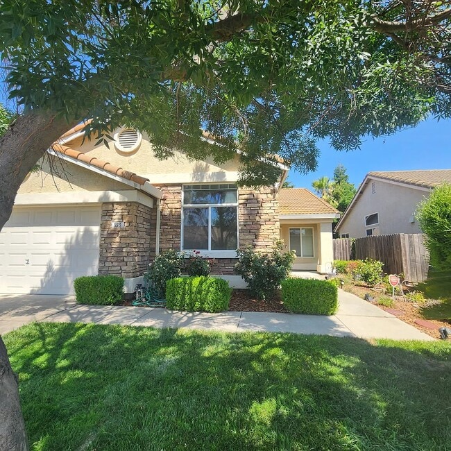 Building Photo - 9919 Tarzo Way