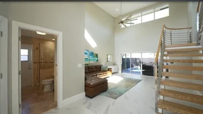 Foto del edificio - 9651 NW 39th St