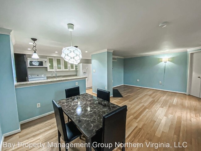 Building Photo - 2 br, 2 bath House - 4388 Pembrook Village...