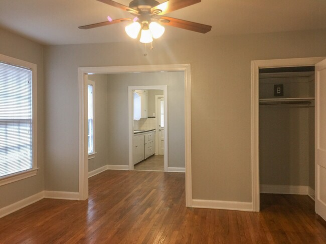 Foto del edificio - 1912 S Donnybrook Ave