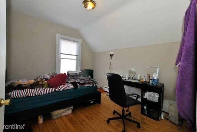 Building Photo - 6 br, 3 bath House - 44 Pratt St BU WEST -...