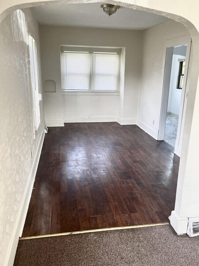 Foto del edificio - 1542 Woodland Ave