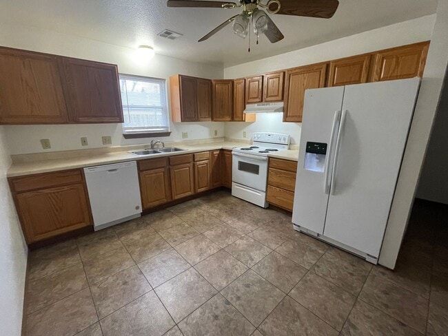 Foto del edificio - 1218 Yuma #1, Manhattan KS