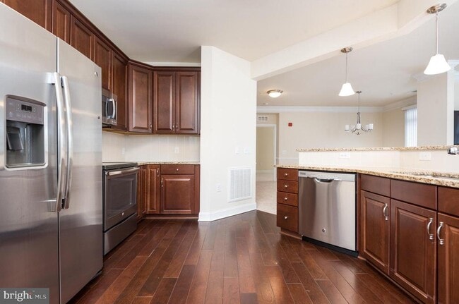 Foto del edificio - 15110 Heather Mill Ln