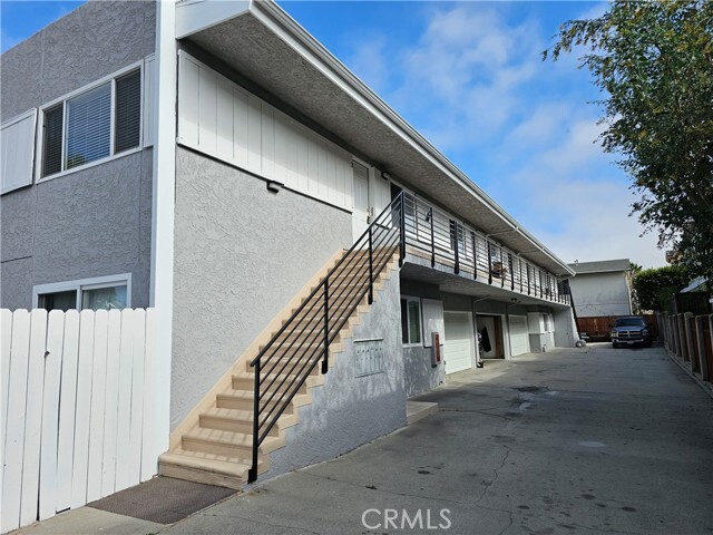 Foto del edificio - 2306 Vanderbilt Ln
