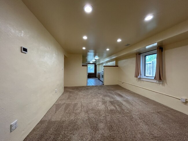 Foto del edificio - 1449 S University Blvd