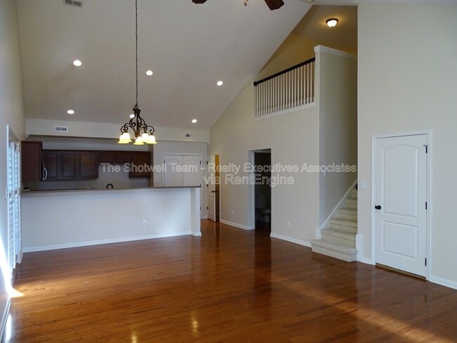Building Photo - 308 Java Way