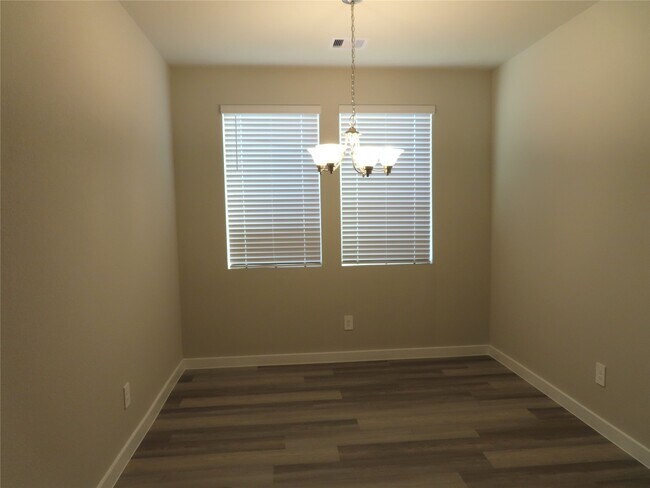 Building Photo - 10854 Bodie Hls Dr