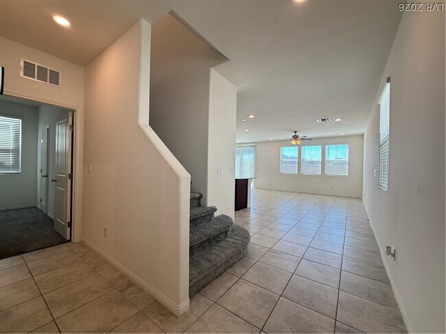 Foto del edificio - 8211 Lantana Spgs St