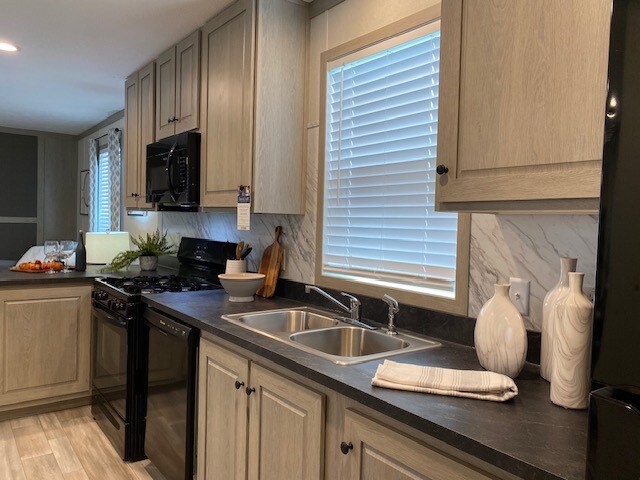 Foto del edificio - 1174 Ironstone Ln