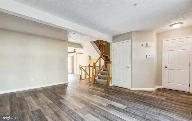 Foto del edificio - 2554 Summers Ridge Dr