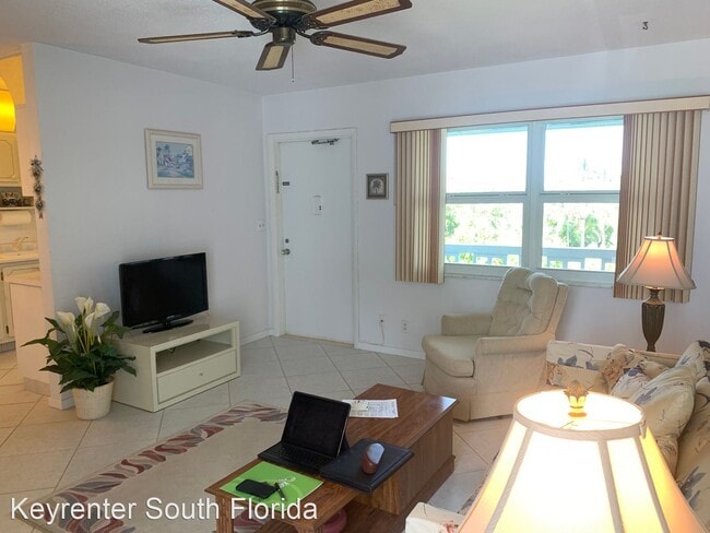 Building Photo - 1 br, 1 bath House - 224 Hibiscus Ave APT 351
