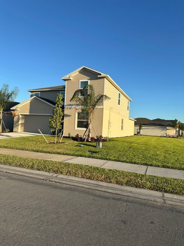 Building Photo - 11902 Savanna Lks Blvd