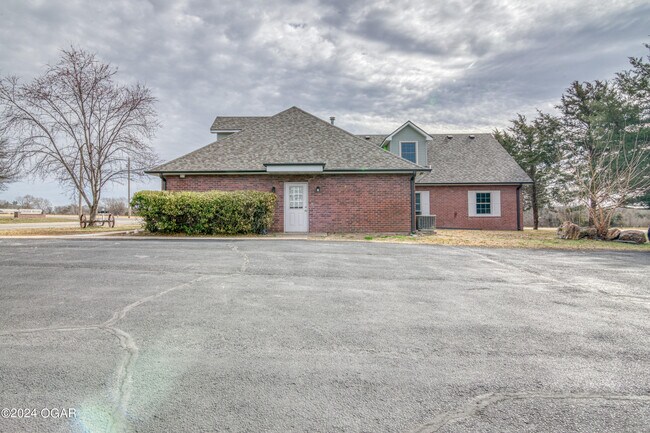 Foto del edificio - 1234 N Duquesne Rd