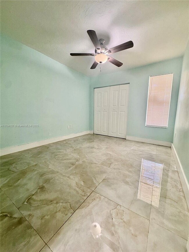 Foto del edificio - 9241 SW 204th Terrace