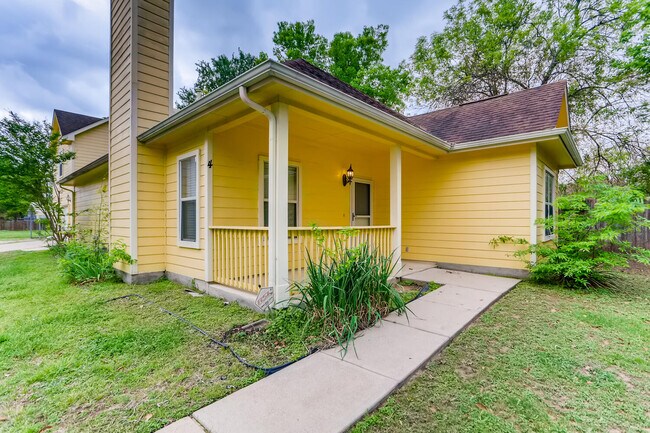 Foto del edificio - 2113 Thrasher Ln