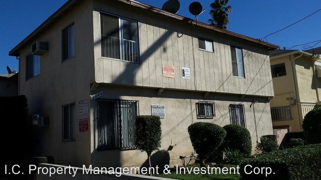 Foto del edificio - 6634 Woodman Ave