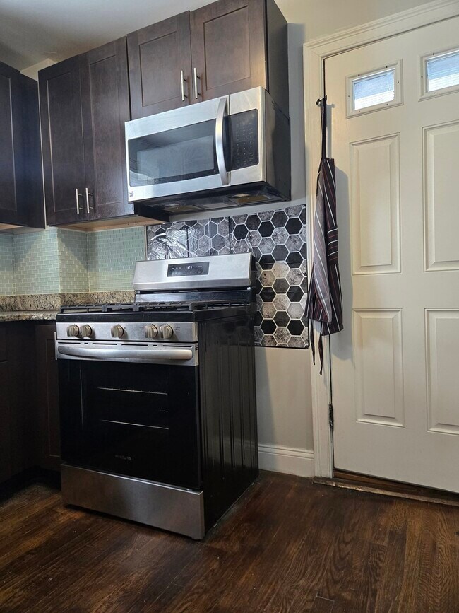 Foto del edificio - 4803 Washington St