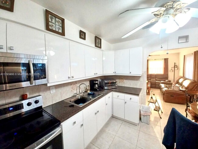 Foto del edificio - 307 N 28th Ave