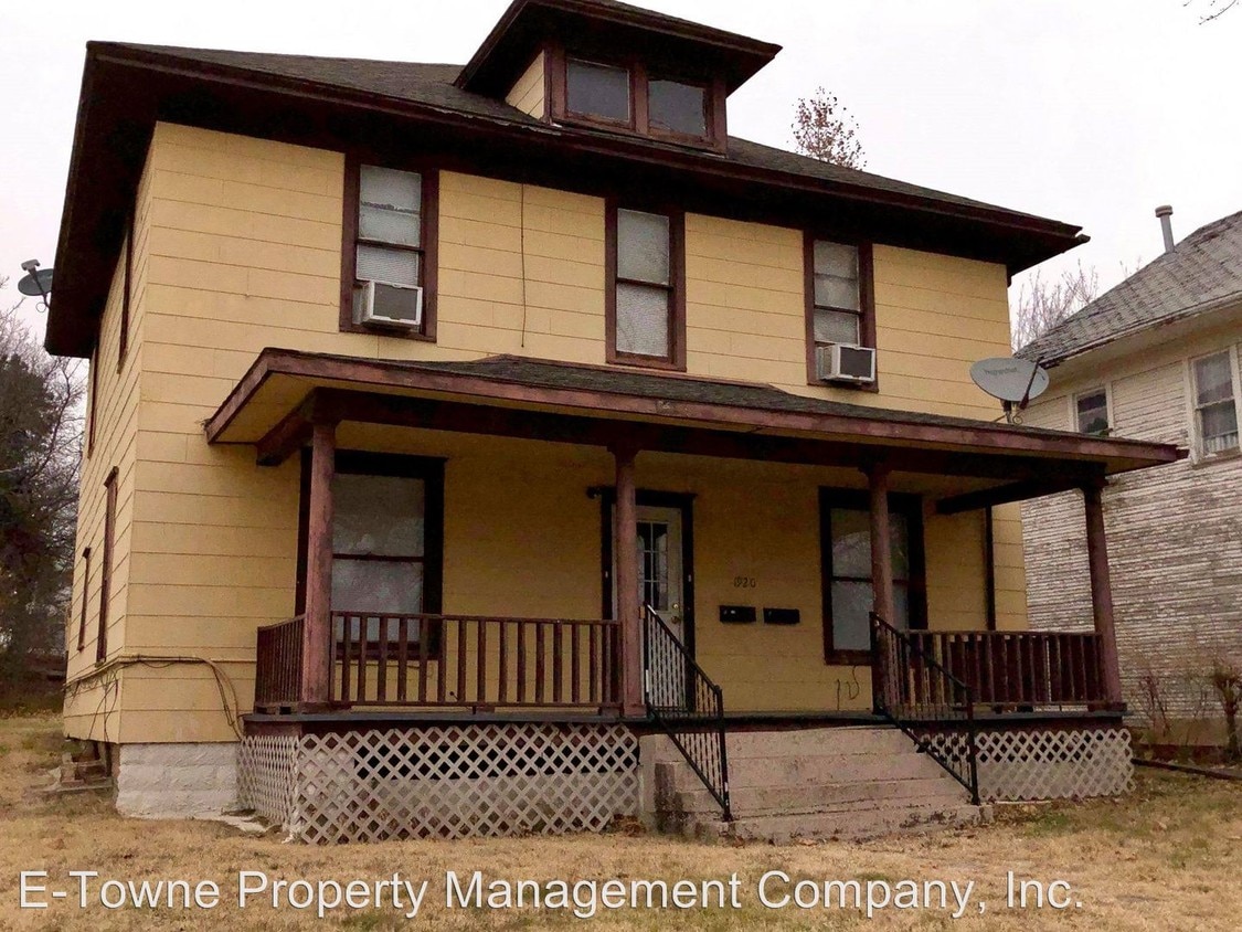 Primary Photo - 1920 E Broadway Ave