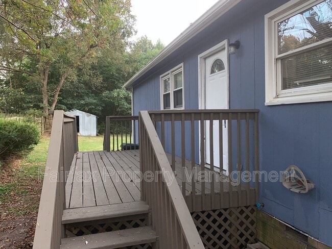 Building Photo - 3221 Dearborn Dr