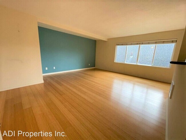 Building Photo - 1 br, 1 bath House - 3866 SE Taylor St #204