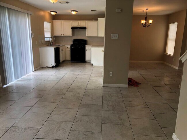 Building Photo - 14802 Jewel Meadow Dr