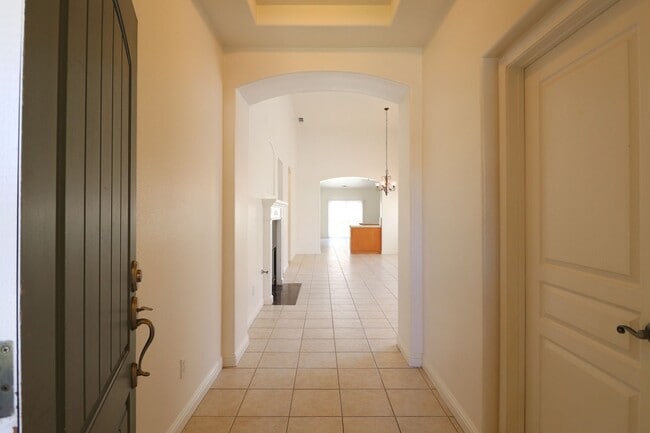 Foto del edificio - **Single-Story Home in The Classics at Bradley Square – 4 Bedrooms, 3 Baths**