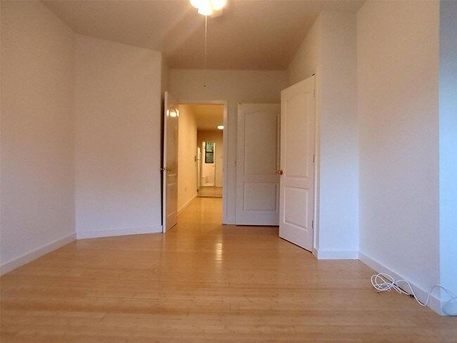 Foto del edificio - 290 20th St