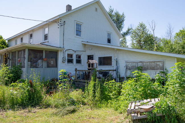 Building Photo - 8458 Lewis Point Rd