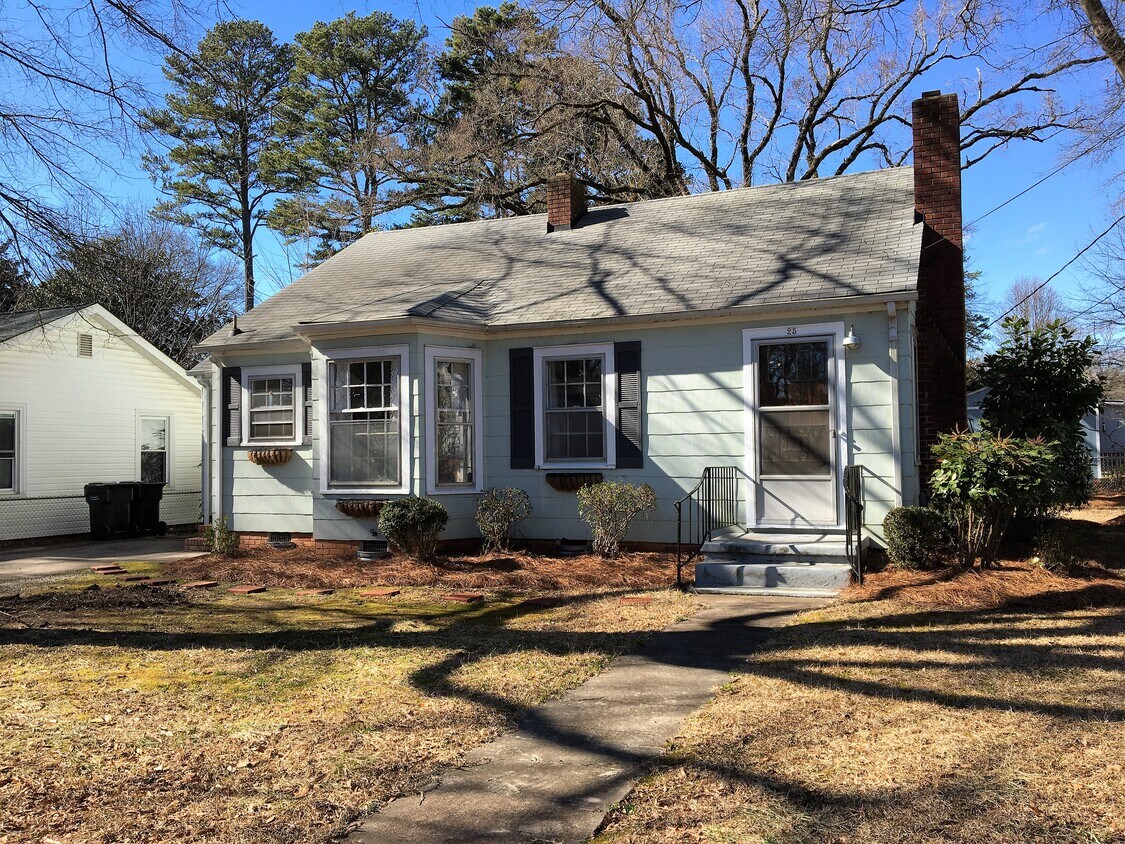 Front of House - 25 Lawndale Ave SE