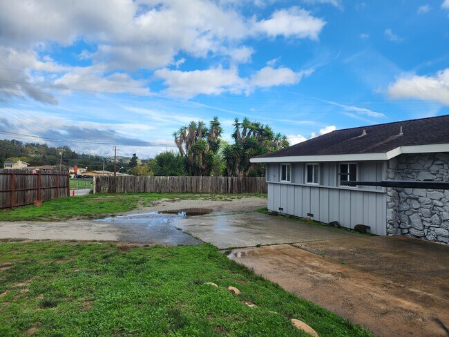 Building Photo - 17824 Pesante Rd