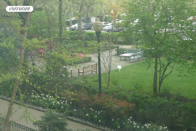 Foto del edificio - 400 Central Prk W