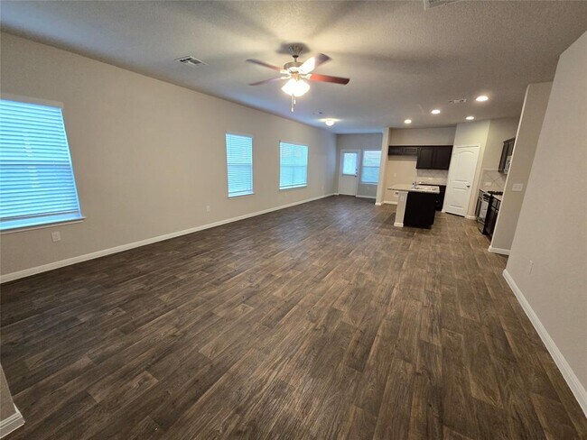 Foto del edificio - 10804 Gonzales Ranger Pass