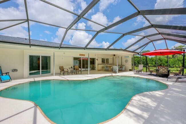 Building Photo - Secluded Annual Rental-  3 Bedroom 2 Bath ...