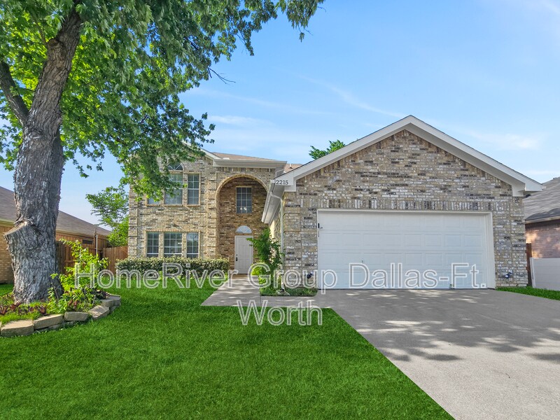 Primary Photo - 2215 Green Mere Dr