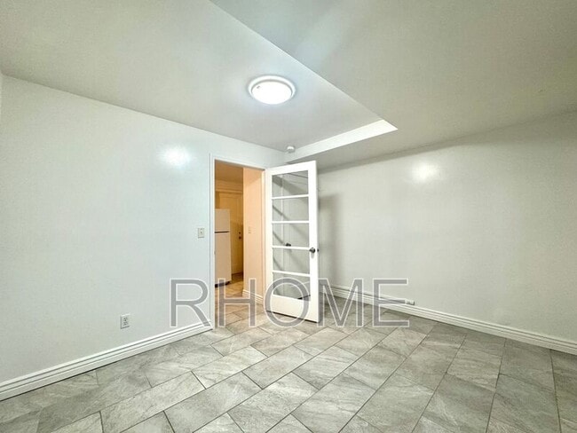 Building Photo - 288 E 10th Ave