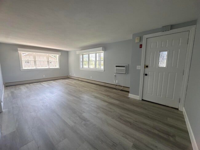 Building Photo - 56 Westville Rd