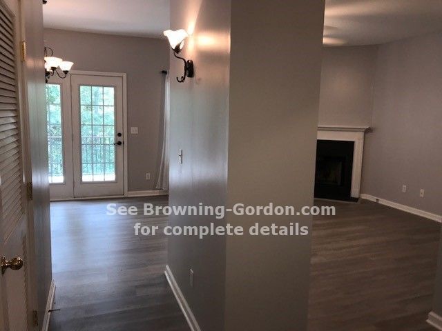 Foto del edificio - Pristine 2 bedroom that is cute as can be!
