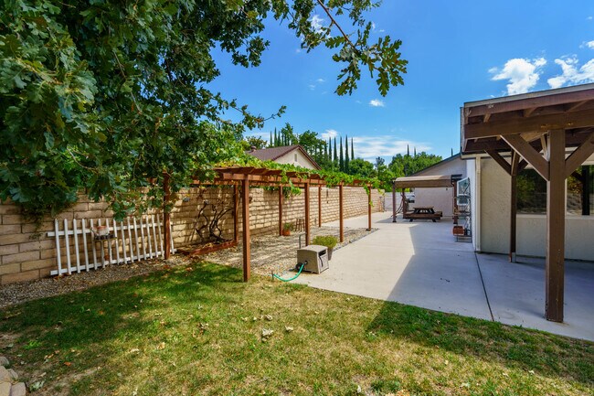 Foto del edificio - 7701 Maestro Ave