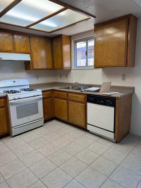 Foto del edificio - 16435 Orange St