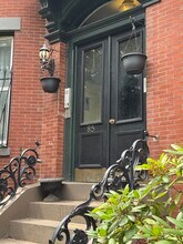Building Photo - 85 E Brookline St