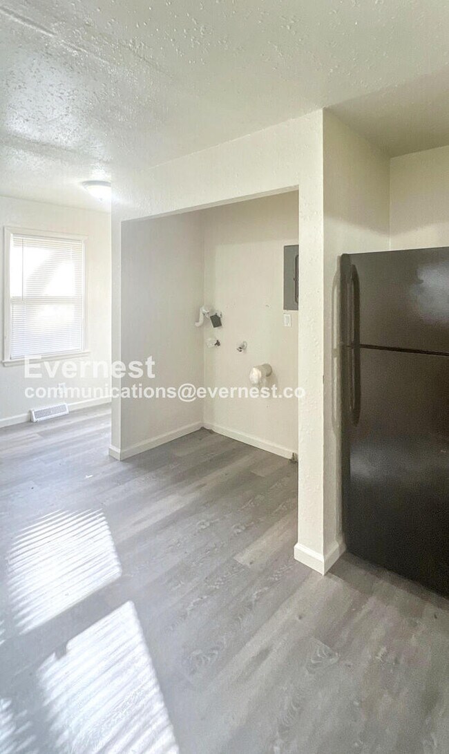 Foto del edificio - 2811 E 58th St